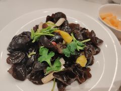 藕尖木耳-东方饺子王(新奥购物中心店)