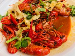 -老东镇啤酒屋海鲜加工·蒸汽海鲜·海鲜烧烤(台东店)