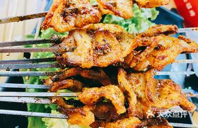 Lettuce-Wrapped Grilled Pork Belly