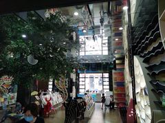 -钟书阁(松江泰晤士小镇店)