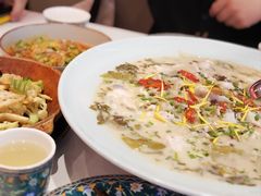 渝椒酸菜鱼-关里关外·鱼头泡饼(唐冶绿地汇店)