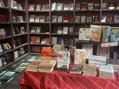 -钟书阁(松江泰晤士小镇店)