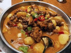 土豆焖仔鸡-甜阿姨·天台花园私房菜(万松园店)