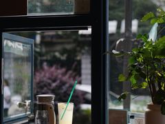 -Be Lived Cafe比例咖啡(摩天轮店)