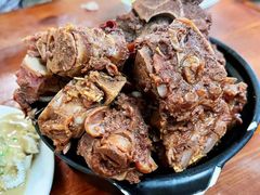 -宝瑞门钉肉饼店