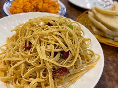 -超越炭火牛蛙火锅鸡(河东店)