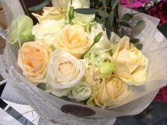-亭亭鲜花店(中山北路店)