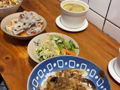 -红猪卤肉饭(大西洋美食城店)