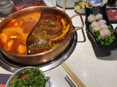 -牛村来人潮汕牛肉火锅(西单店)