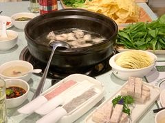 -烹然四季椰子鸡火锅(团结湖总店)