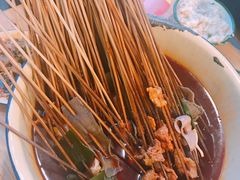 -拈签一笑黄牛肉辣卤串串