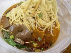 -阿依娘镇店豌杂面(三峡广场店)