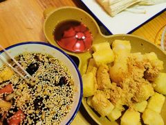 -野山舂·贵州现舂酸汤火锅(鸿通城店)