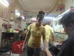-Bánh Mì Huynh Hoa