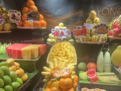 -雍容荟帝王蟹活龙虾展台自助(IFS黑金店)