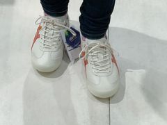 -Onitsuka Tiger(港汇恒隆广场店)