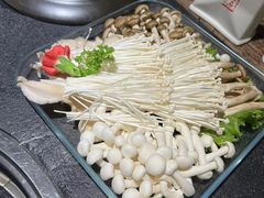 -大匠工房古船木艺术餐厅·猪肚鸡专门店(长白仙岛店)