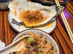 -蚝堡海鲜·威海菜·海肠捞饭·烧烤·亚洲吃蚝公司(幸福门店)