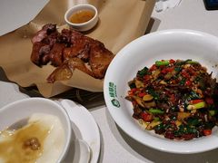 -绿草地·湘菜(7mall店)