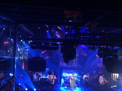 -808 LiveHouse