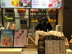 -果之满满鲜榨果汁(太平金融中心店)