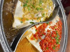 -阿瓦山寨·湘菜现炒·剁椒鱼头王(咸阳总店)
