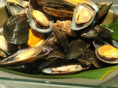 -上海滴水湖皇冠假日酒店
