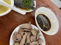 小米粥-宝瑞门钉肉饼店