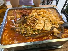 -在巷子里的烤肉店·螺蛳粉烤鱼·牛蛙(和美城店)