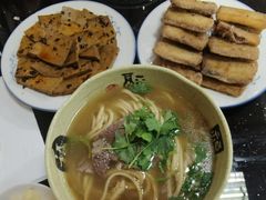 -十二忠手拉面(五福店)