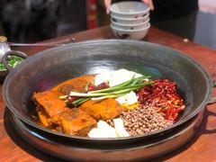 -四小区火锅·巷子里的重庆火锅(花照壁店)