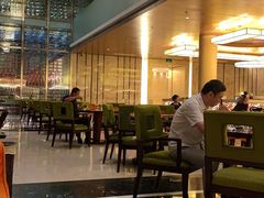 大堂-东西风牛排馆周末烧烤自助(首都机场希尔顿店)