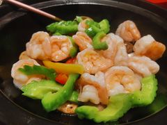 石烹沸腾鲜虾球-弘馆·镜湖印象