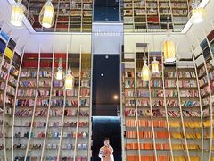 -钟书阁(松江泰晤士小镇店)