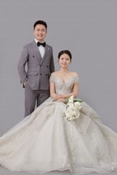 -雪中彩影婚纱摄影·微光艺术中心