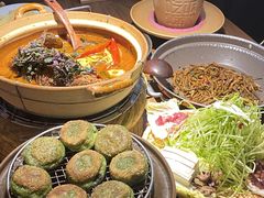 -吃饭皇帝大土家民族菜(正大广场店)