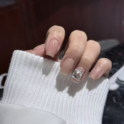 -丹曦·美甲美睫