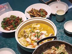 -呷湘厨·鱼汤捞饭·剁椒鱼头·辣椒炒肉(国家会展中心店)