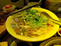 -大头虾越式风味餐厅(光明广场店)