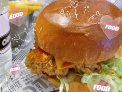 -TRIPS BURGER(大钟寺店)