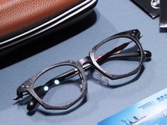 -目艮眼镜SHOWROOM(品牌集合店)