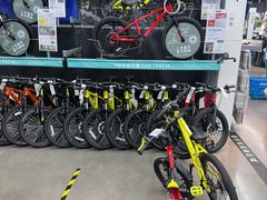 -迪卡侬(越秀公园店)