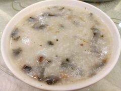 菜干烧骨粥-天鲜阁·海鲜粤菜·33年老字号(石槎白云站店)