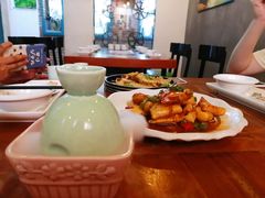 梭子蟹炒年糕-豆蔻电影主题餐厅(四牌楼店)