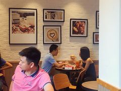 用餐区-85度C(东莞常平新南街店)