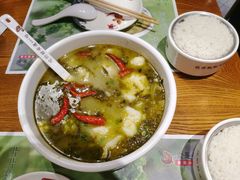 -渝是乎川渝小炒(新世界百货望京店)