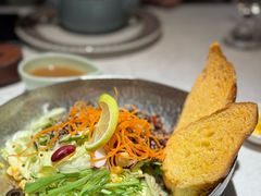 三色藜麦沙拉配现磨芝麻柚子油-俄士厨房(环球港店)