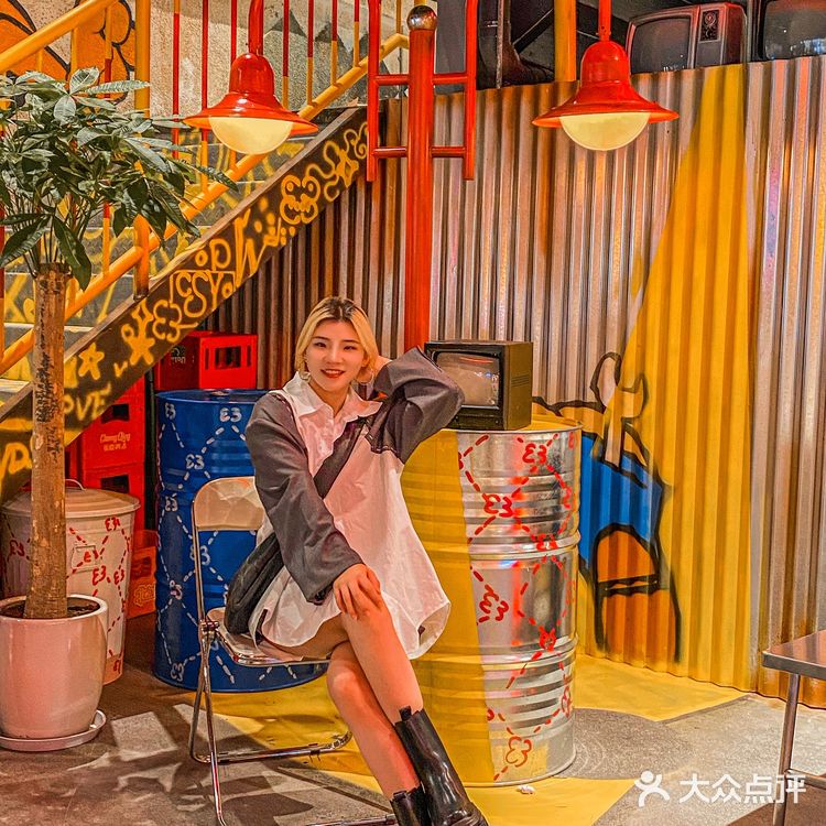 重庆三叁街头串串🔥朋友圈照片天花板‼️