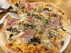 -城市大道红炉披萨烘焙坊