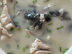-美顺香食府鱼头老店(雪野湖店)